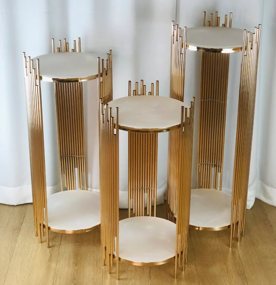 Gouden ronde metalen sokkels,  - Dessert Table Backdrop recensie en prijs
